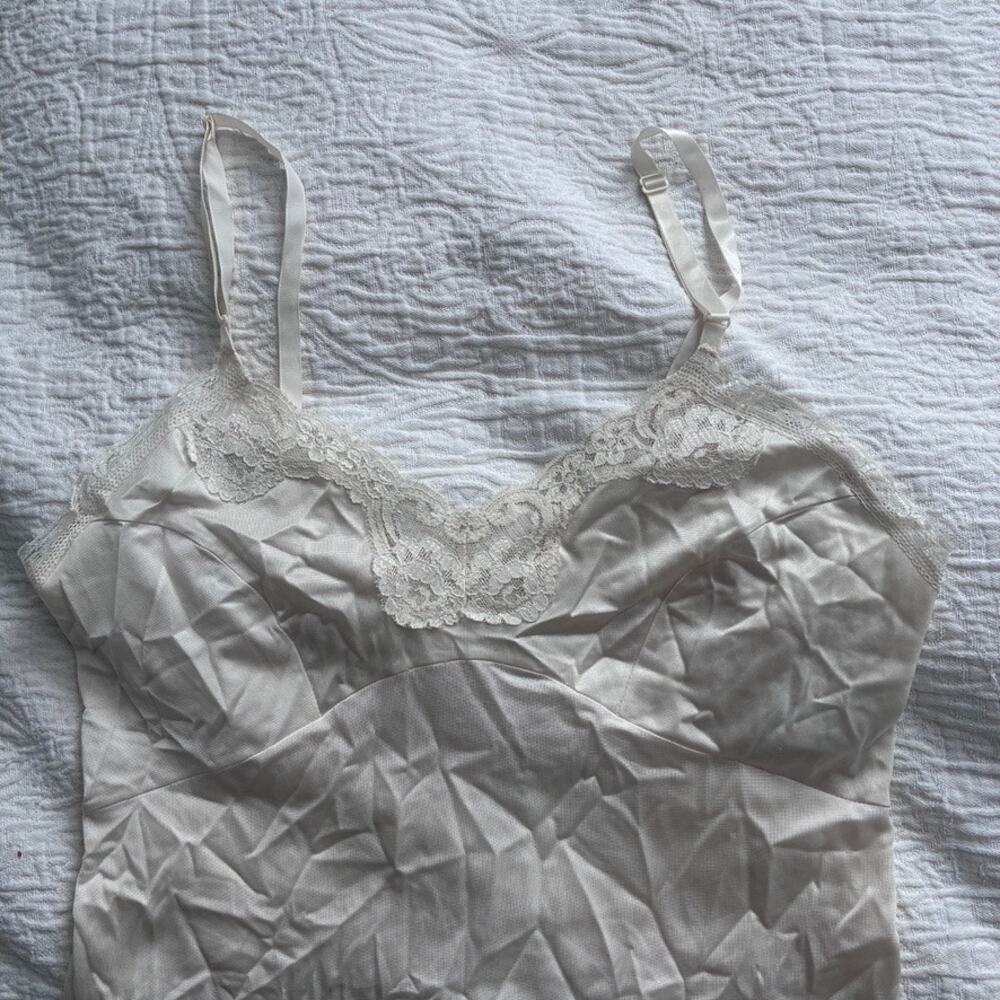 Vintage Slip, Small, Cream no label
